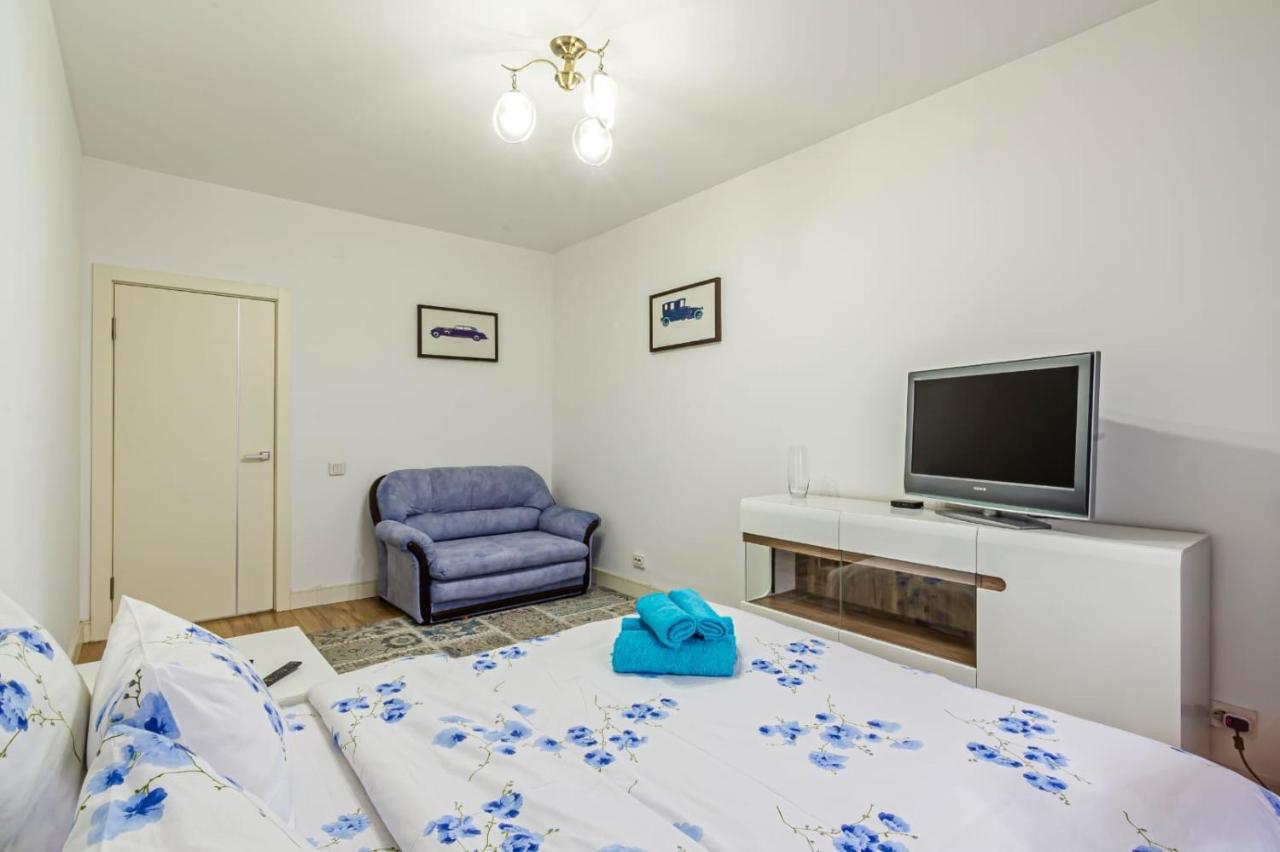 Однушка В Жк Абая 130/2 2019 Г.П. Apartment Almaty Exterior photo